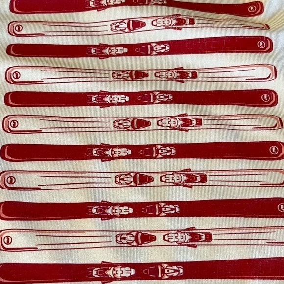 Vineyard Vines Performance LS Top Women M Ski Whale‎ Flag Mountains - Picture 8 of 10